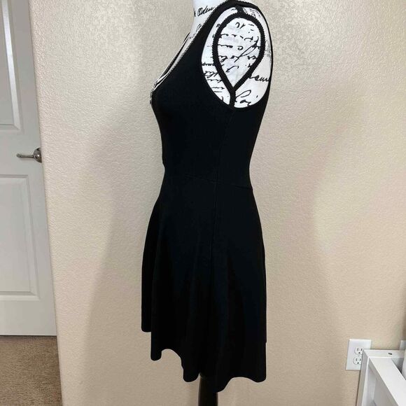 Rehab black dress fit and flare sleeveless size S front half zipper closure goth - Picture 12 of 14